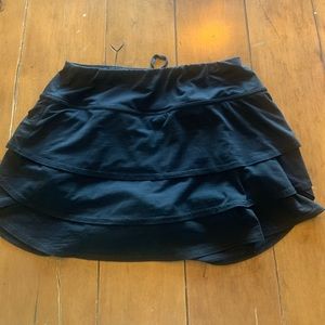 Athleta black swagger skirt
